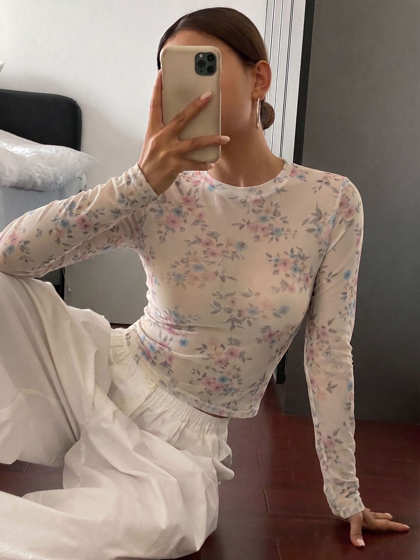 レディース 2026年新作、秋の花柄プリント、メッシュ素材、 - Printed Floral Shirt のレビューと価格