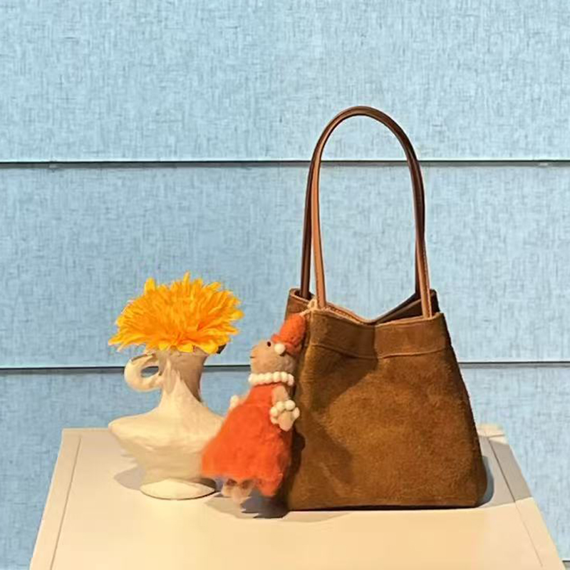 秋冬新作 スエードレザー マーケットトートバッグ 変形ショル - Vintage Fashion Market のレビューと価格