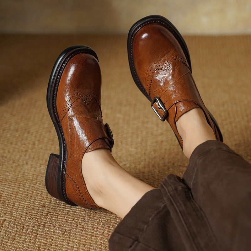 2027 新しいバックルブローグシューズ女性のためのヴィンテ - Vintage Fashion Style のレビューと価格