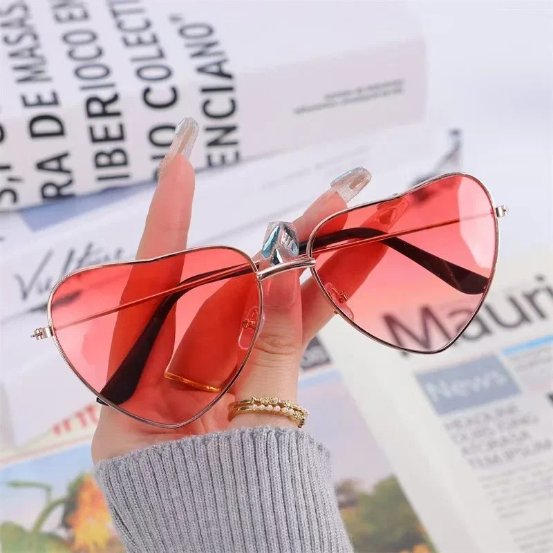 ファッションハート型メタルサングラスヴィンテージトレンディス - Vintage Fashion Images のレビューと価格